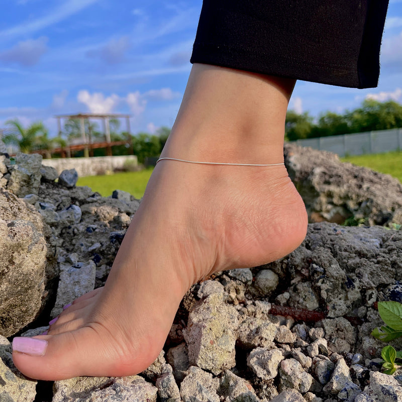 Viral Sleek Snake Chain Silver Anklet