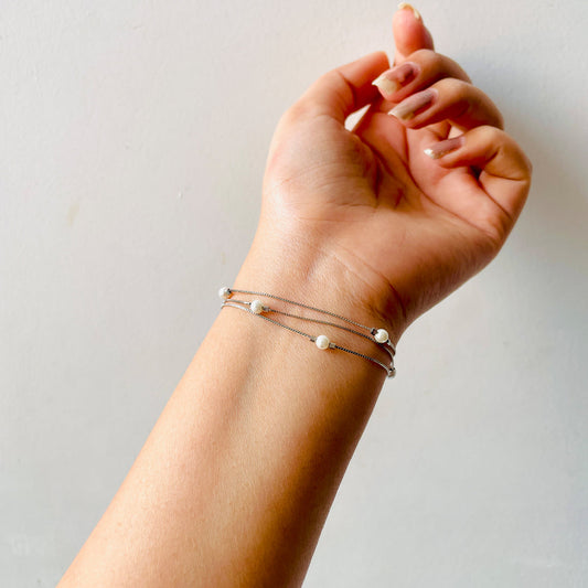 Triple layer Pearl Silver bracelet