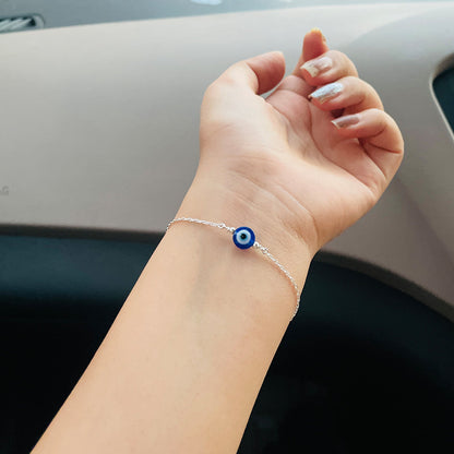 Sleek Chain Evil Eye Silver Bracelet
