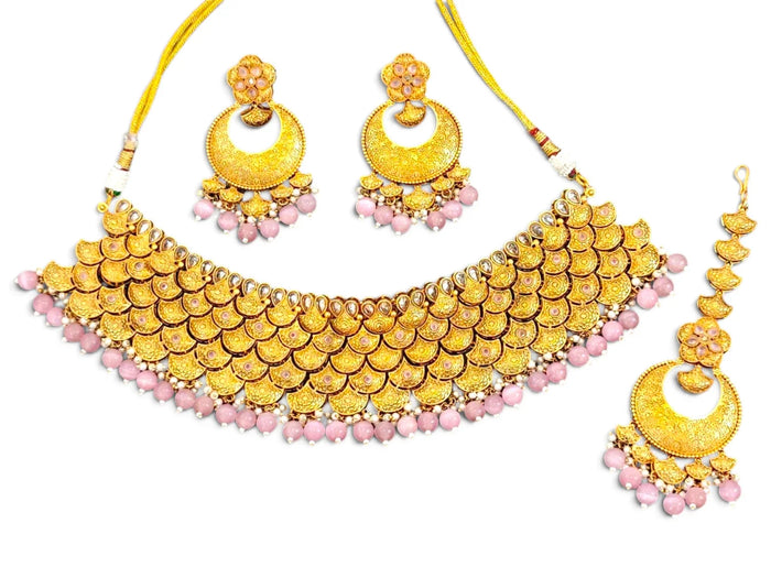 Traditional Light Pink Heritage Polish Choker Necklace Set